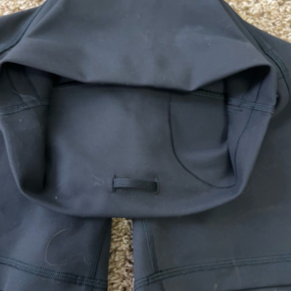 lululemon wunder train shorts - Picture 4 of 4